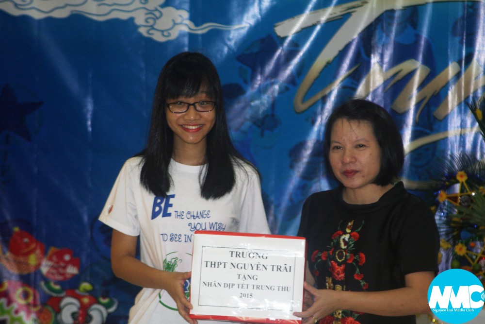 Ấm lòng ngày Tết Trung thu